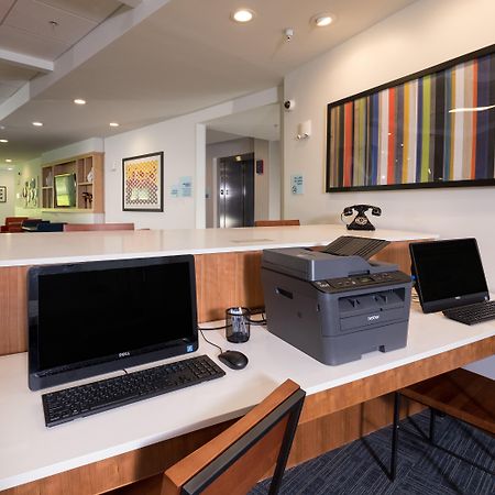 Holiday Inn Express & Suites - Portage By Ihg Экстерьер фото